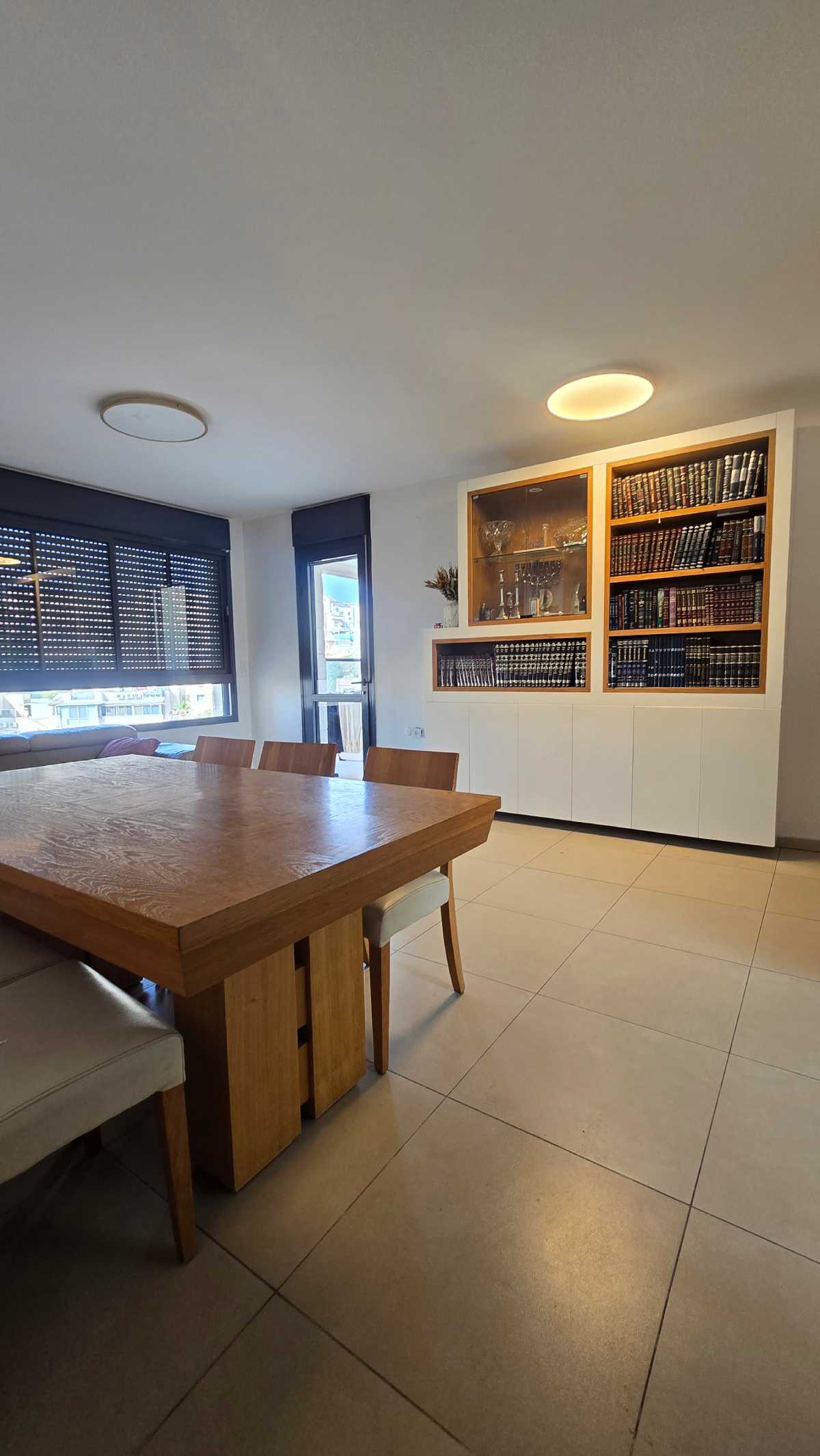 4 Bedroom Apartment for Sale in M3 Donna, Ramat Beit Shemesh