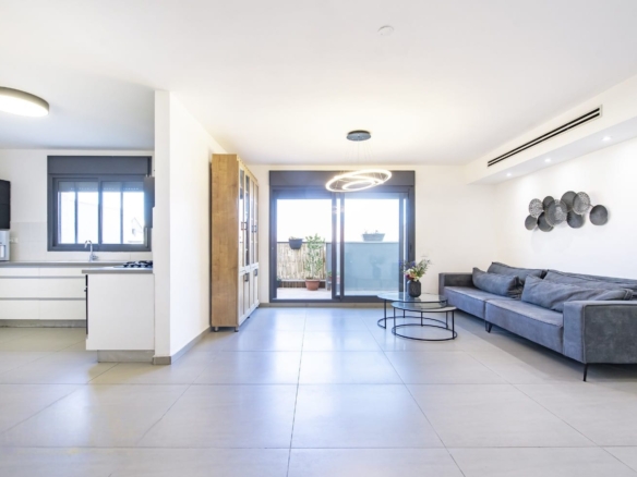 Apartment for Sale in RBS M3 Ramat Beit Shemesh